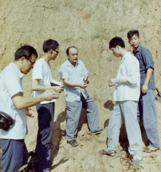 中科院席承藩專家指導(dǎo)第一次土壤普查工作 中科院席承藩專家指導(dǎo)第一次土壤普查工作